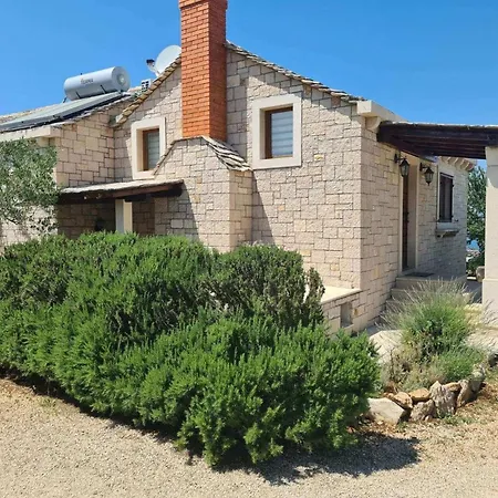Secluded Oasis With Pool, Outdoor Kitchen, & Landscaped Terraces - Three Bedroom *