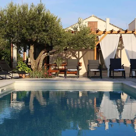 Secluded Oasis With Pool, Outdoor Kitchen, & Landscaped Terraces - Three Bedroom * Supetar