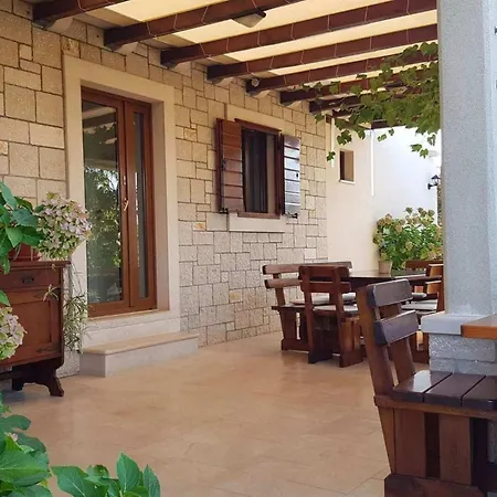 Secluded Oasis With Pool, Outdoor Kitchen, & Landscaped Terraces - Three Bedroom Supetar